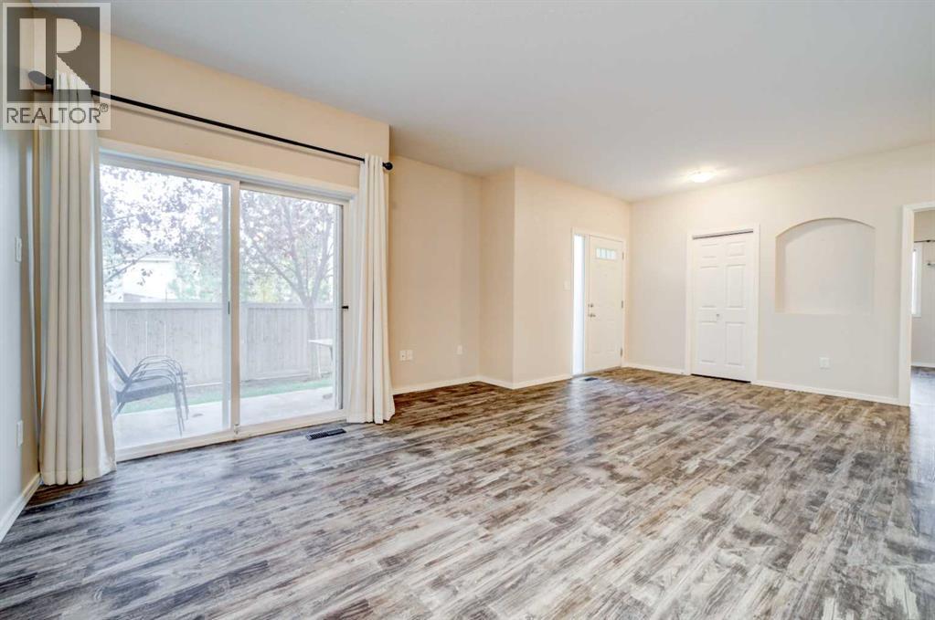 125 Silkstone Road West Property Photo 10