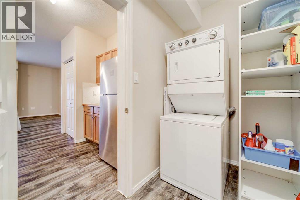 125 Silkstone Road West Property Photo 18