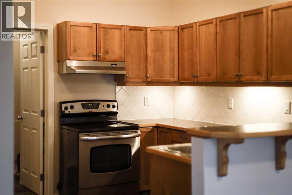 125 Silkstone Road West Property Photo 27