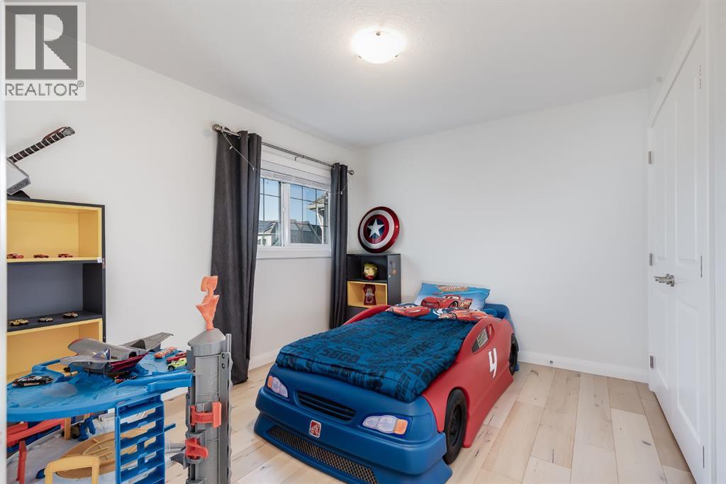 66 Masters Avenue Se Property Photo 23