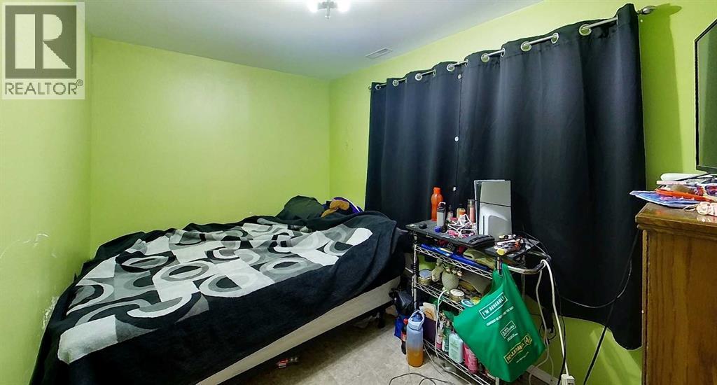 1101 55 Street Property Photo 16