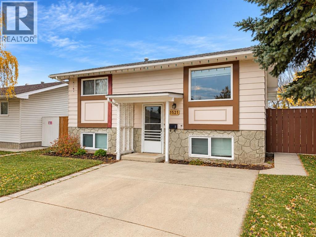 1521 19 Avenue N Property Photo 1