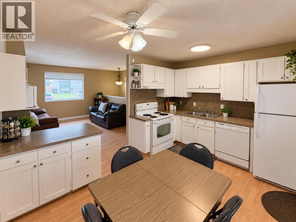 1521 19 Avenue N Property Photo 4