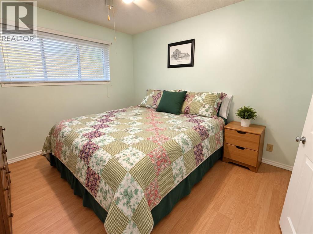 1521 19 Avenue N Property Photo 7