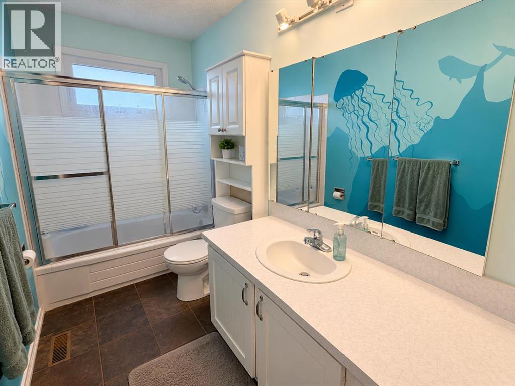 1521 19 Avenue N Property Photo 8