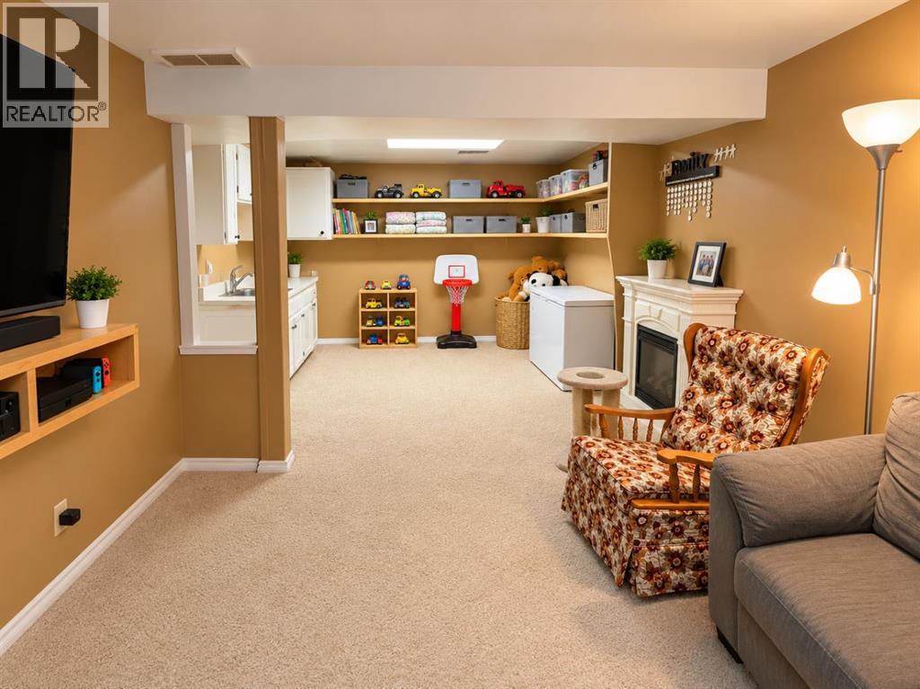 1521 19 Avenue N Property Photo 10