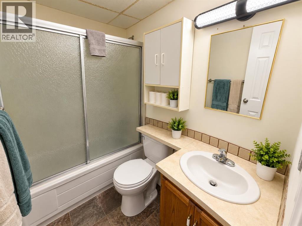 1521 19 Avenue N Property Photo 13