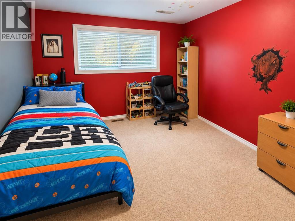 1521 19 Avenue N Property Photo 15