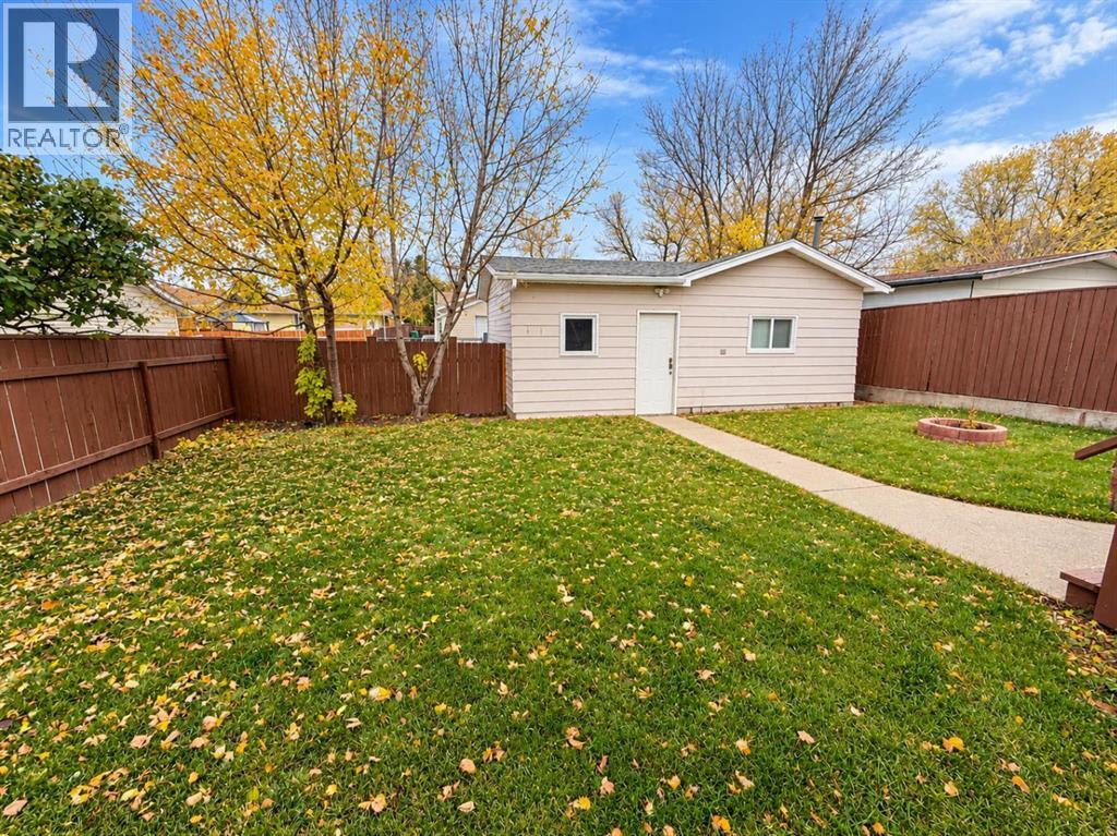 1521 19 Avenue N Property Photo 18