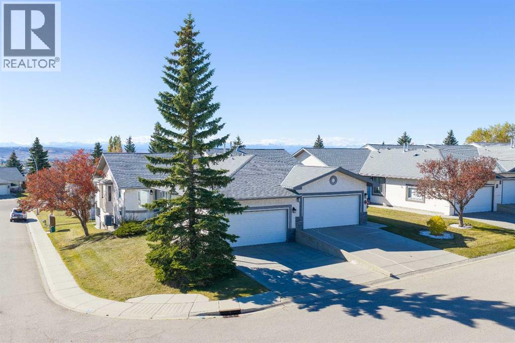 4 Arbour Cliff Court Nw Property Photo 1