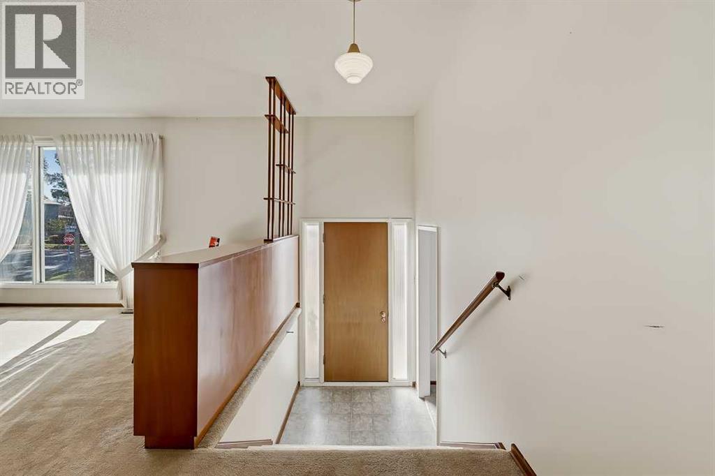 210 2 Avenue Se Property Photo 3
