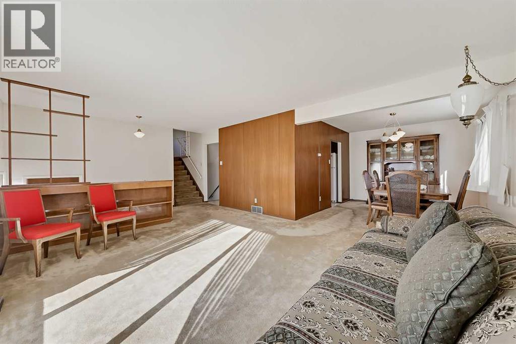 210 2 Avenue Se Property Photo 6