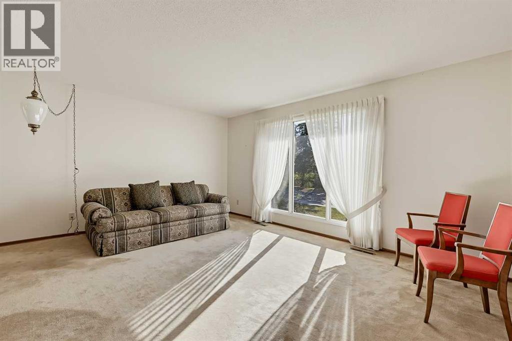 210 2 Avenue Se Property Photo 7