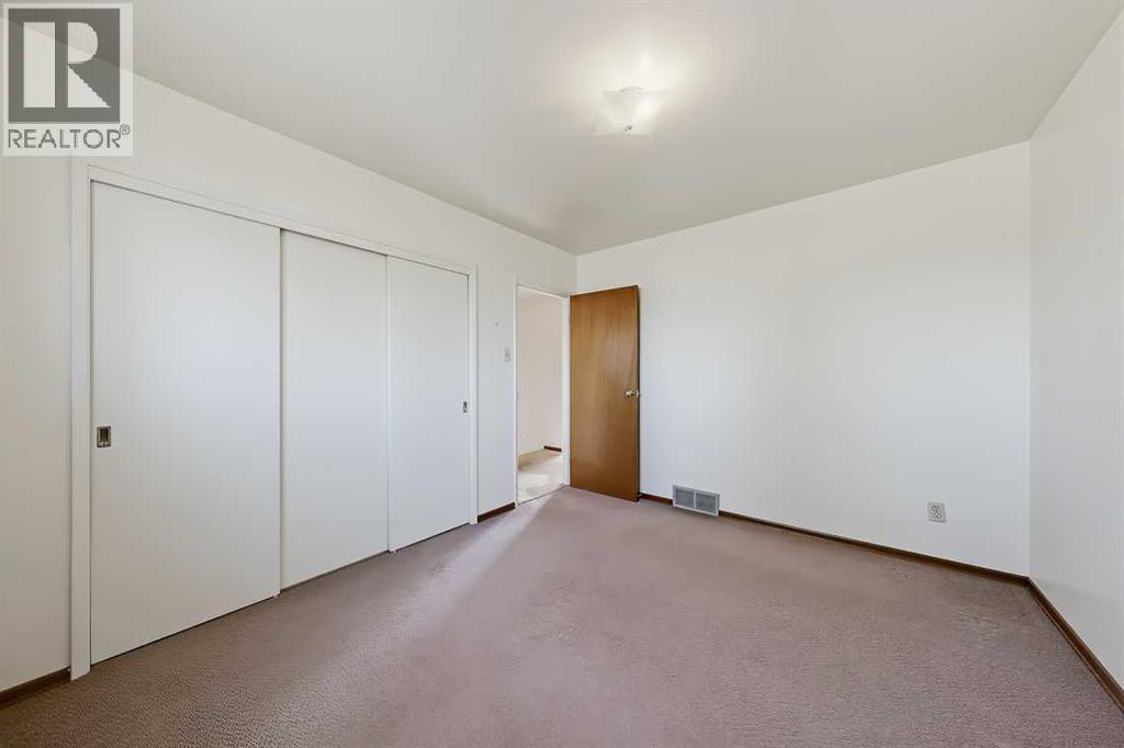 210 2 Avenue Se Property Photo 21