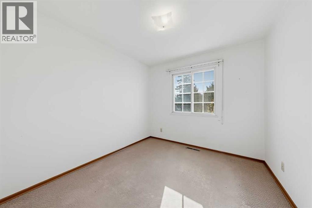 210 2 Avenue Se Property Photo 25