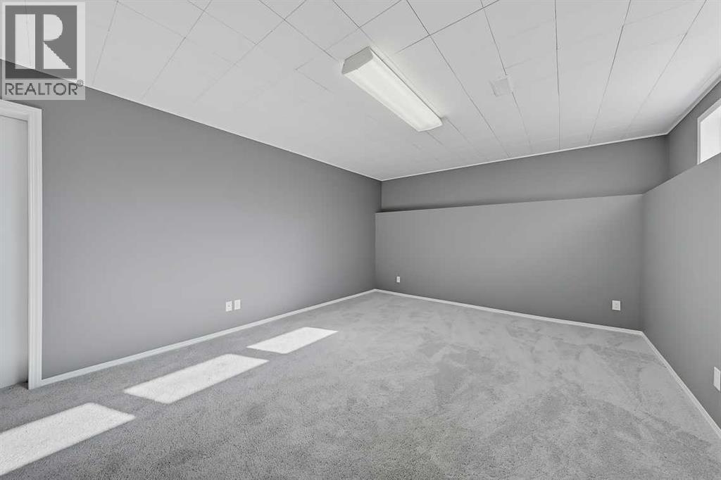 210 2 Avenue Se Property Photo 29