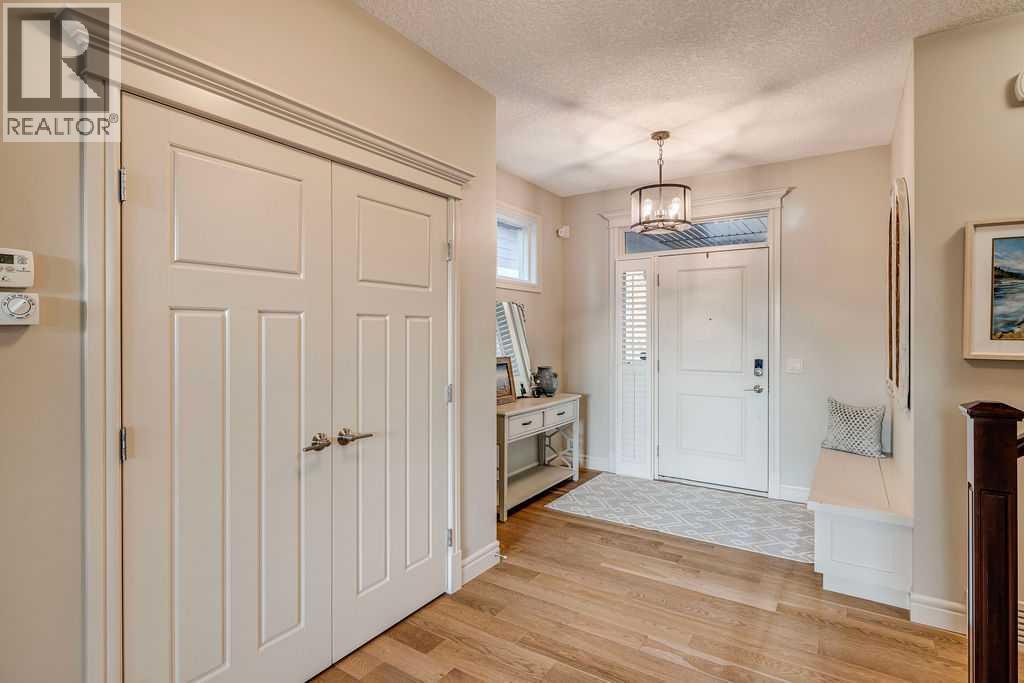 64 Cranbrook Crescent Se Property Photo 5