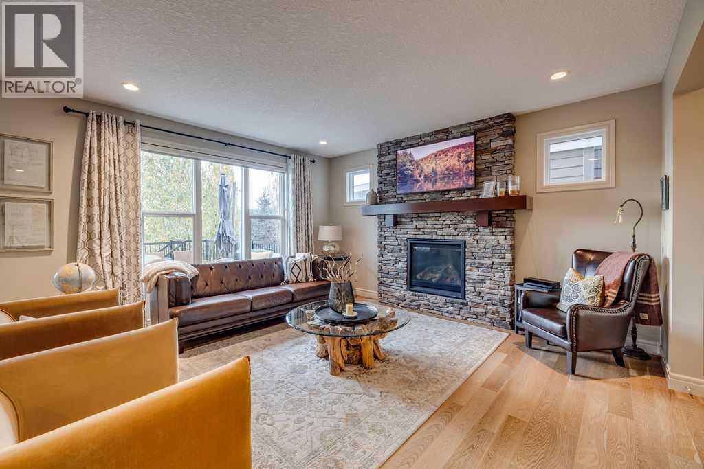 64 Cranbrook Crescent Se Property Photo 6