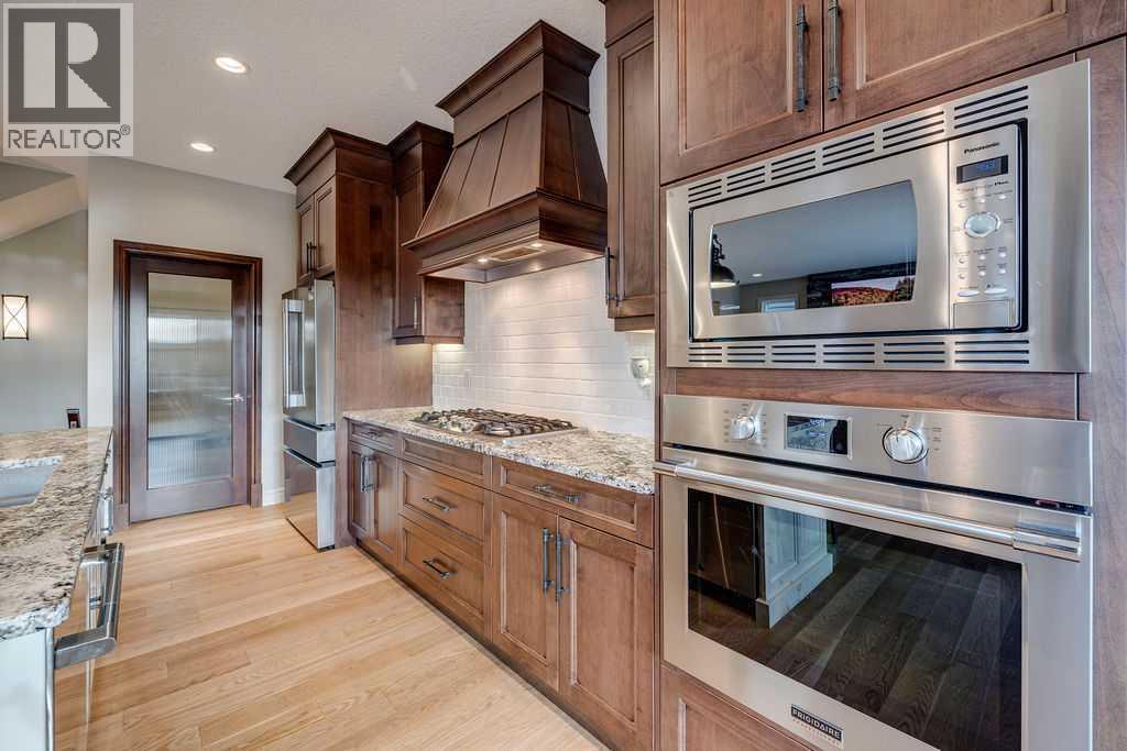 64 Cranbrook Crescent Se Property Photo 10