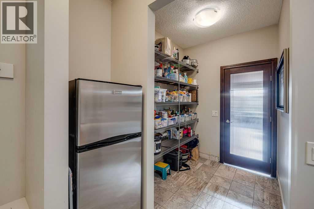 64 Cranbrook Crescent Se Property Photo 23