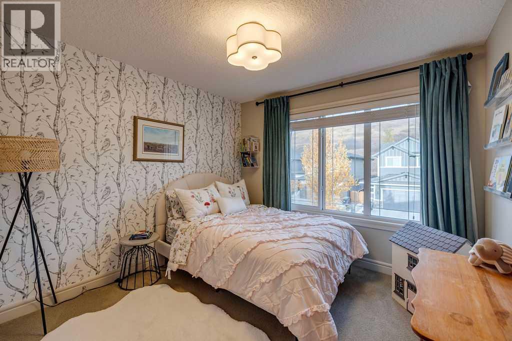 64 Cranbrook Crescent Se Property Photo 32