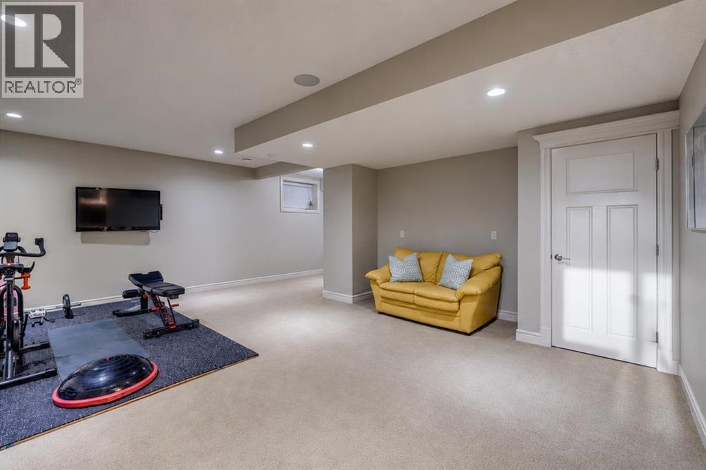 64 Cranbrook Crescent Se Property Photo 39