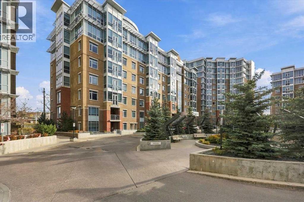 24 Varsity Estates Circle Northwest Property Photo 2