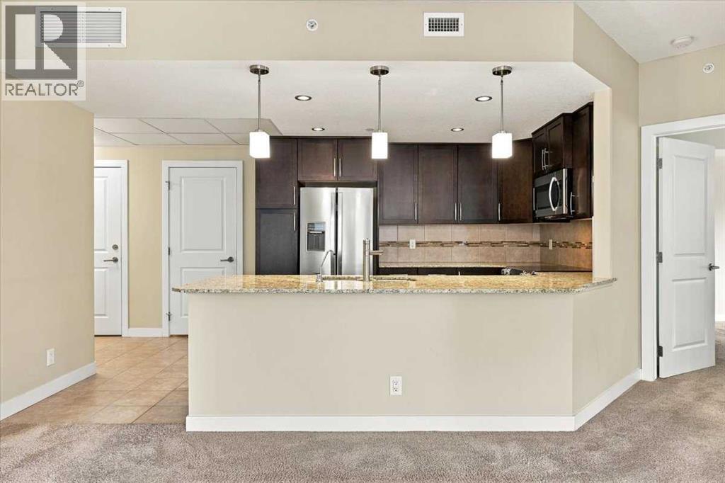 24 Varsity Estates Circle Northwest Property Photo 12