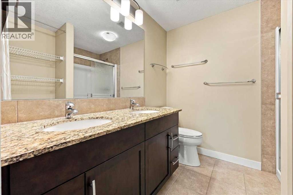 24 Varsity Estates Circle Northwest Property Photo 18