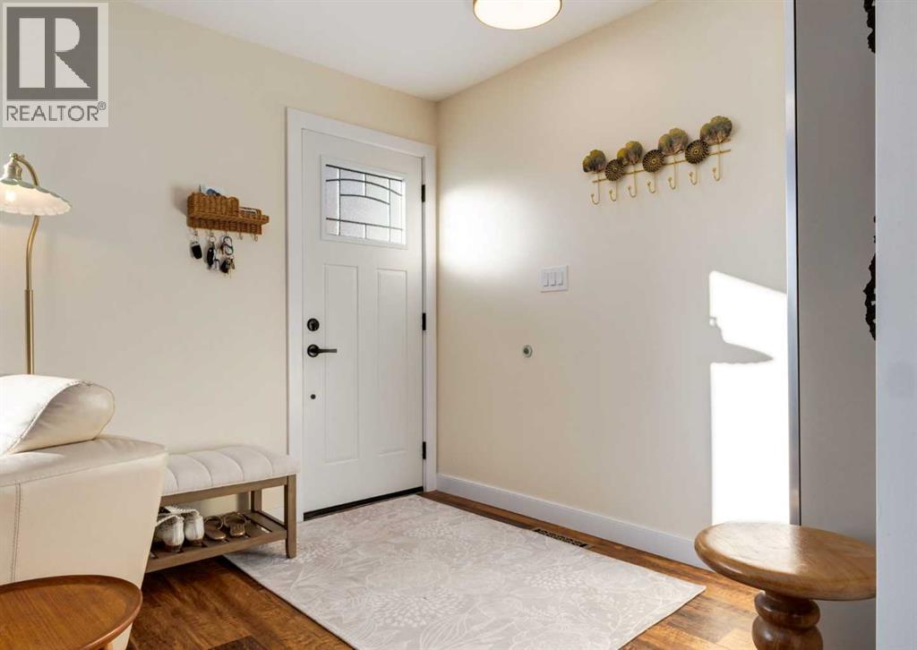 67 Alderwood Close Se Property Photo 4