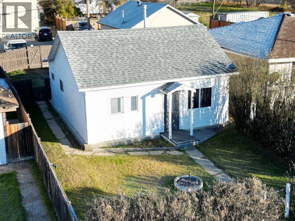 9808 97 Avenue Property Photo 1