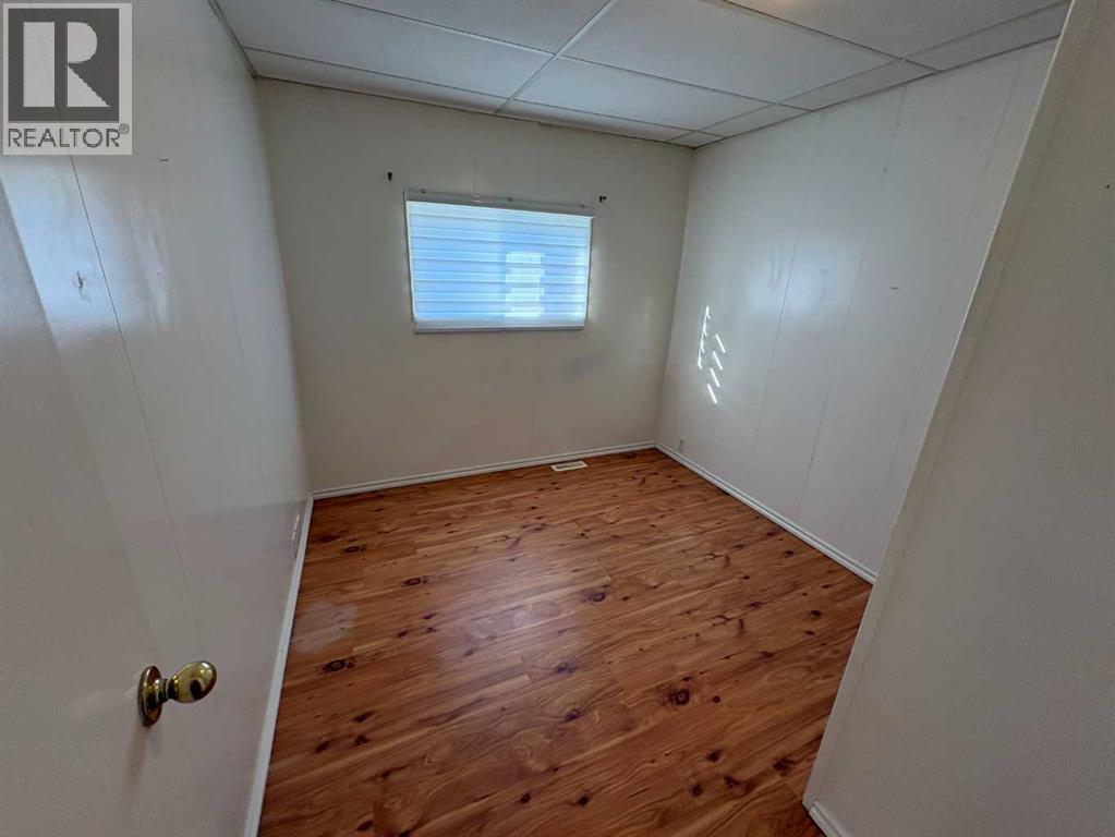 9808 97 Avenue Property Photo 7