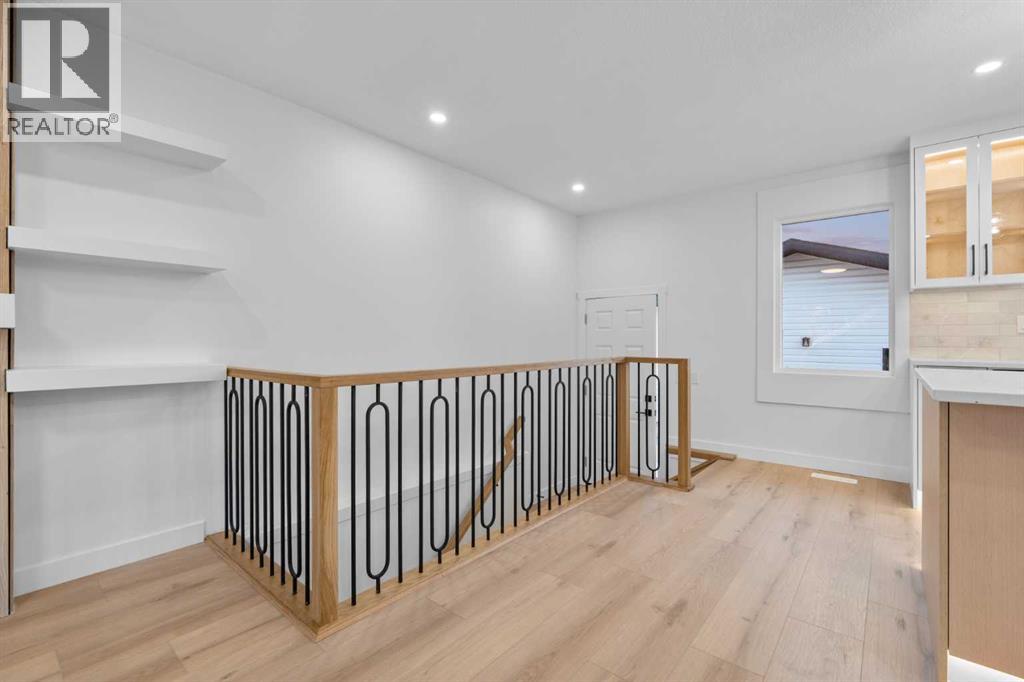 423 Queen Anne Way Se Property Photo 34