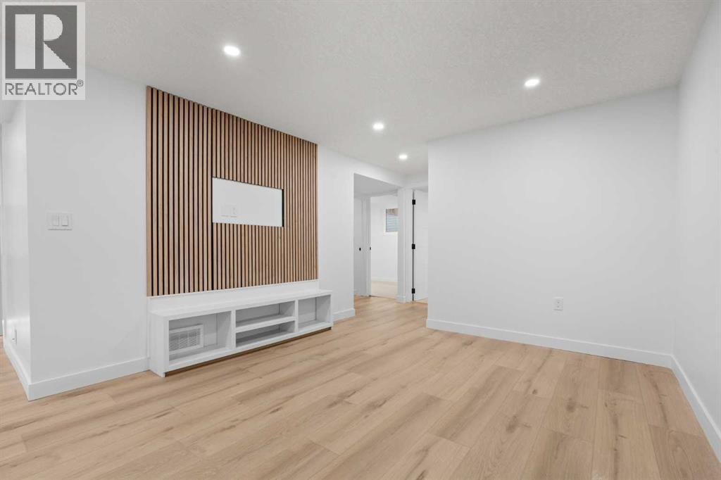 423 Queen Anne Way Se Property Photo 38