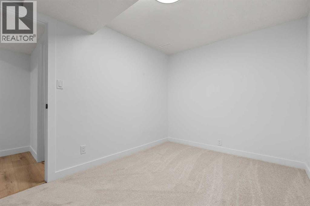 423 Queen Anne Way Se Property Photo 46
