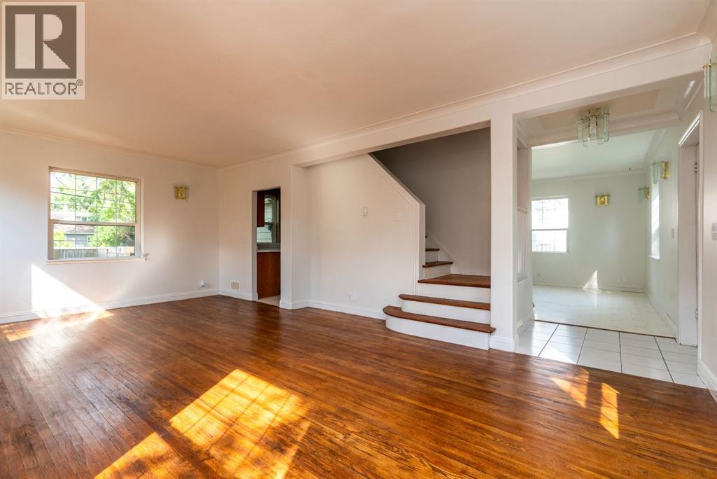 5218 49th Street Property Photo 2