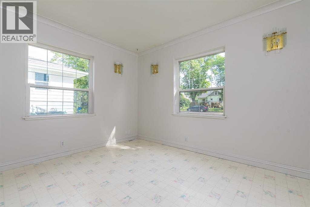 5218 49th Street Property Photo 7