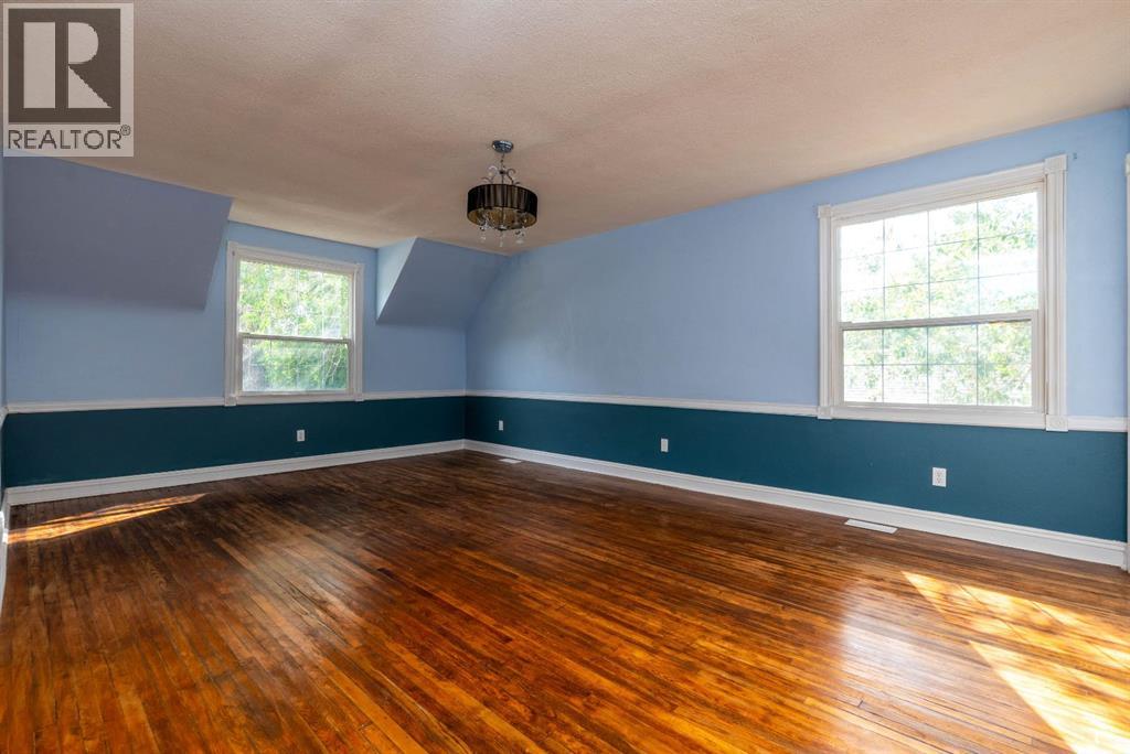5218 49th Street Property Photo 16