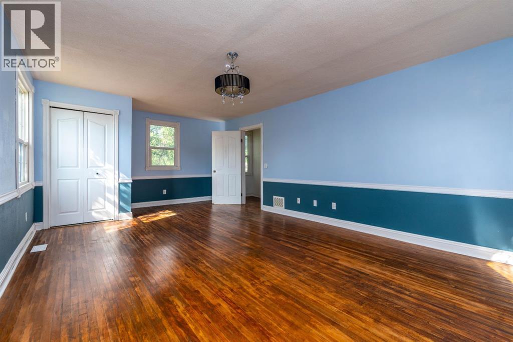 5218 49th Street Property Photo 17