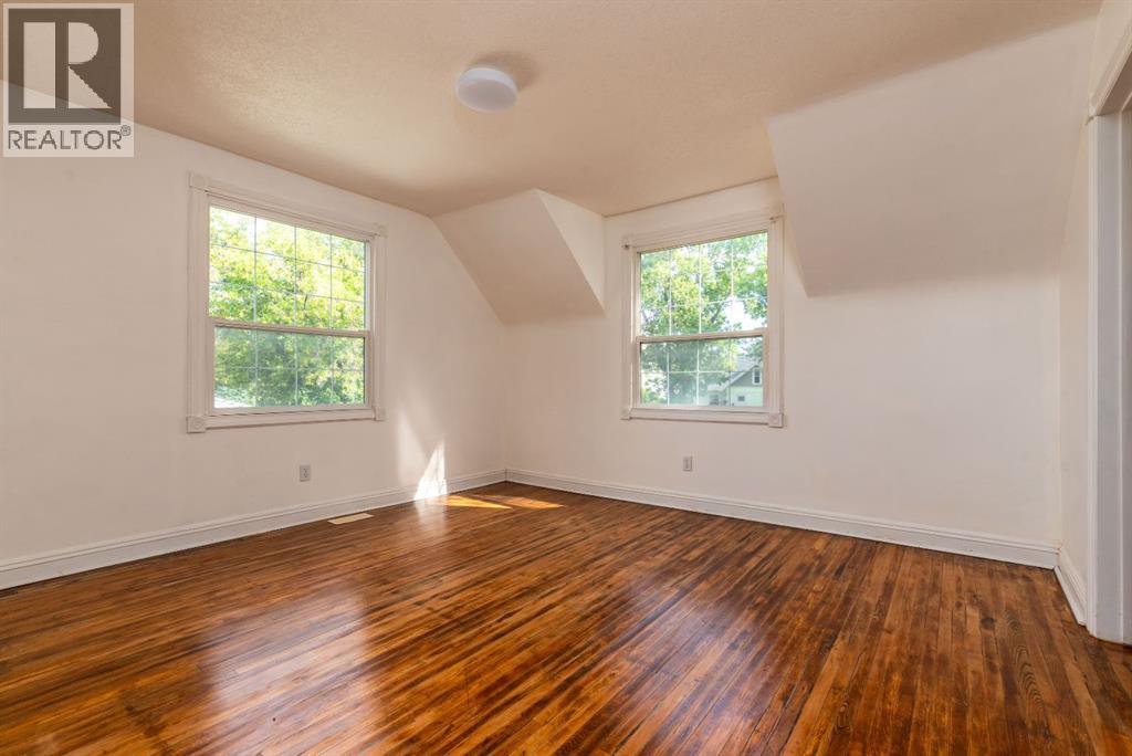 5218 49th Street Property Photo 19