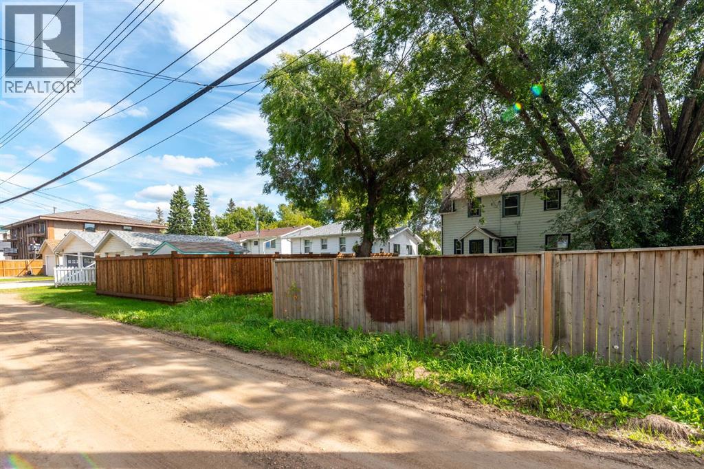 5218 49th Street Property Photo 33
