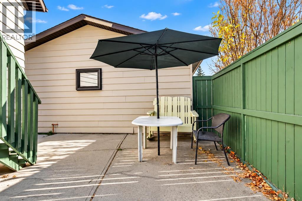 20 Erin Croft Place Se Property Photo 3