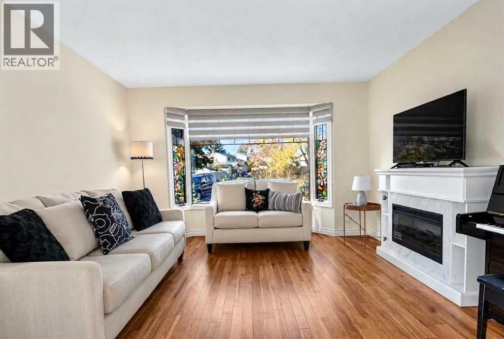 20 Erin Croft Place Se Property Photo 6