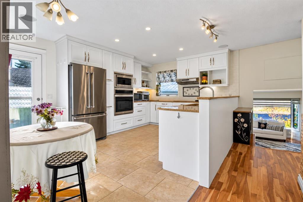 20 Erin Croft Place Se Property Photo 11