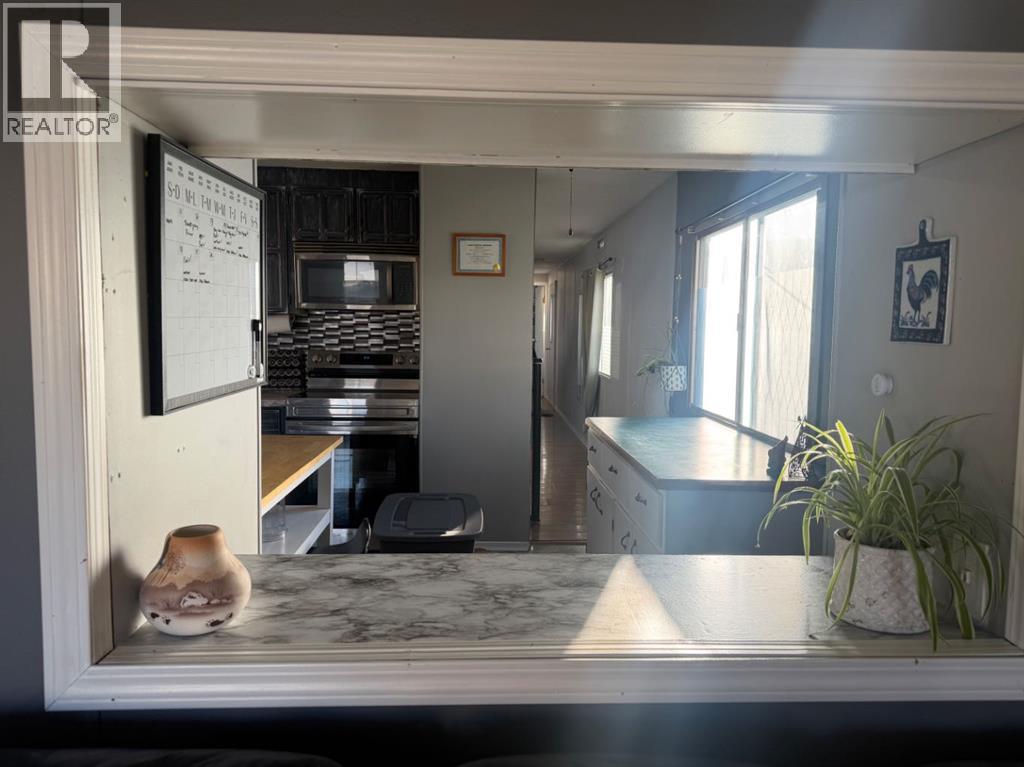 851 56 Street Property Photo 9