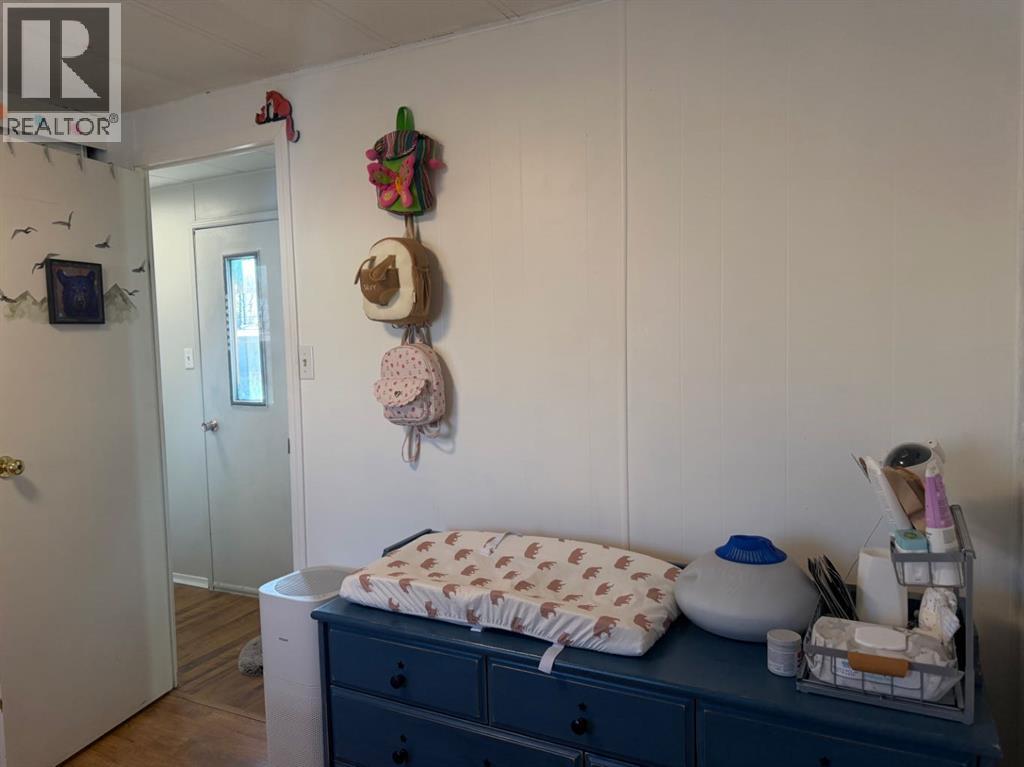 851 56 Street Property Photo 24