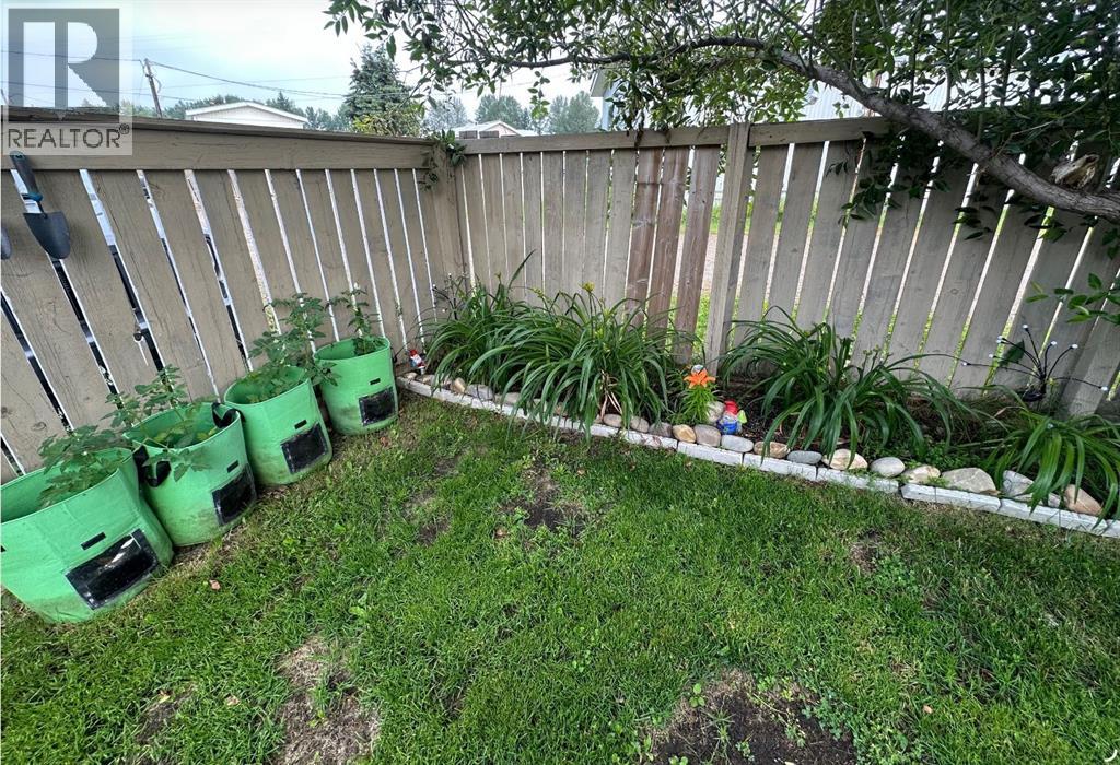 851 56 Street Property Photo 35
