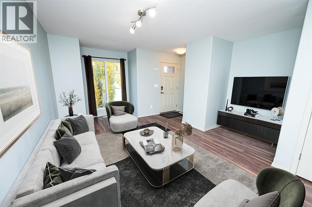 30 Carleton Avenue Property Photo 2