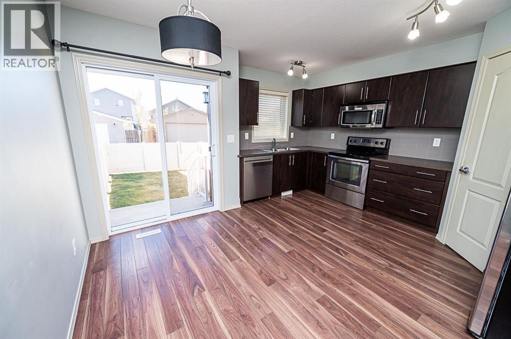 30 Carleton Avenue Property Photo 11