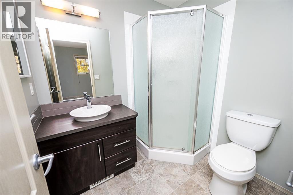 30 Carleton Avenue Property Photo 18